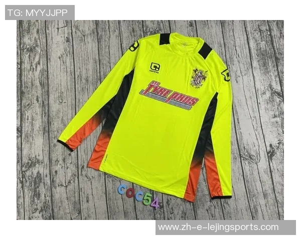 球星穿的足球衣在冬天能否保暖舒适适合日常穿着分析 球星穿的足球衣在冬天能否保暖舒适适合日常穿着分析